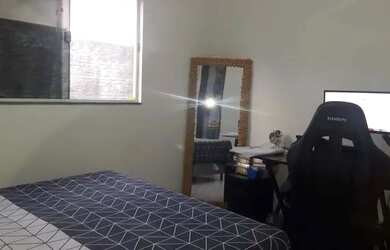 Imagem: A casa possui 2 Dormitórios, 1 Banheiro, 200m² de Área e