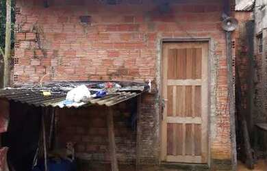 Imagem 5: Alugo Casa Contendo Vao Grande Banheiro 250$ Não Paga Agua Nem Luz Wats...