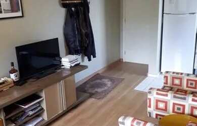 Imagem: O apartamento possui 2 Dormitórios, 1 Banheiro, 1 Vaga na garagem