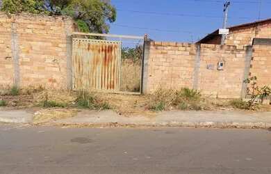 Imagem: O terreno e está localizado em Jardim Veneza, Aparecida de