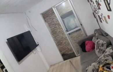 Imagem: A casa possui 3 Dormitórios, 1 Banheiro e 80m² de Área e