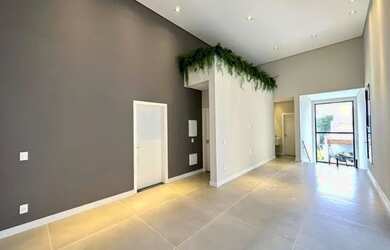 Imagem: A casa em condomínio possui 3 Dormitórios, 5 Banheiros, 4