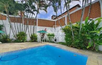 Imagem 2: Excelente Sobrado com 4 Quartos em Charitas Próximo à Estação de Barcas