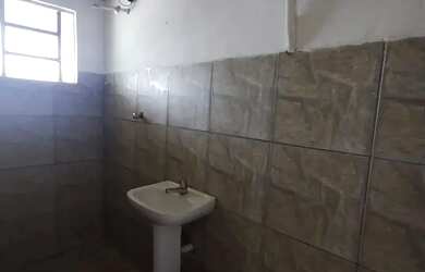 Imagem 8: Casa Terrea com 1 quarto, entrada individual no Jardim Carmela - Campo...