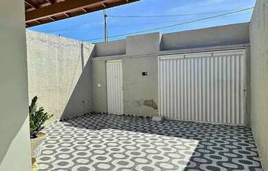 Imagem: A casa possui 2 Dormitórios, 1 Banheiro e está localizado