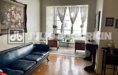 Imagem: O apartamento possui 3 Dormitórios, 3 Banheiros, 111m² de