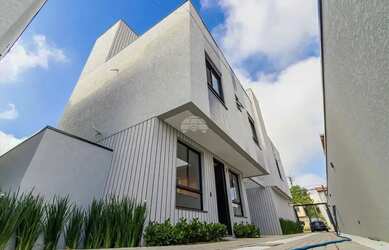 Imagem: A casa em condomínio possui 3 Dormitórios, 3 Banheiros, 2