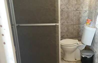 Imagem 4: Aluga. Varanda, 100m² de Área, 1 Banheiroe2 Dormitórios