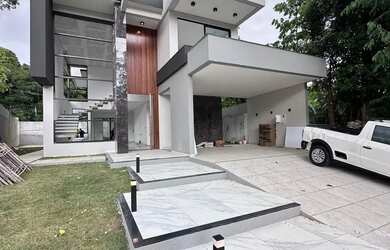 Imagem 12: Duplex no Alphaville 4 Com 4 suítes sendo 1 master com banheira Área...