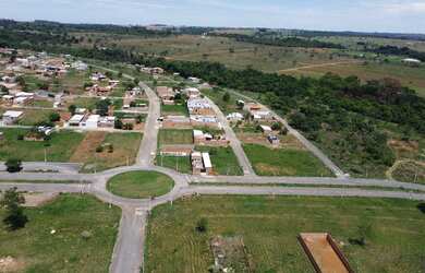 Imagem: O terreno possui 270m² de Área e está localizado em Abadia