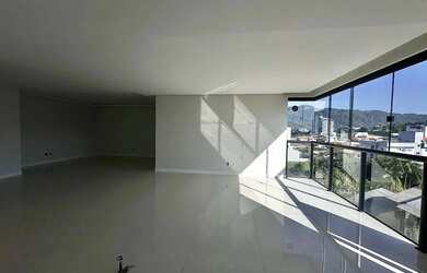 Imagem 2: Apartamento à Venda em Jaraguá do Sul com 3 quartos sendo 3 suítes...