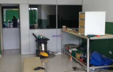 Imagem 8: Sobrado à Venda. Varanda, 250m² de Área, 2 Vagas na garageme2 Dormitórios