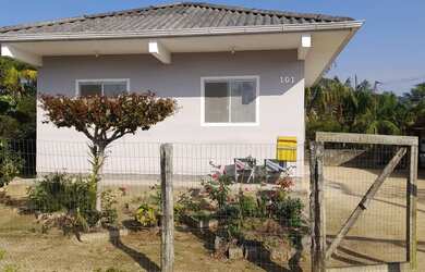 Imagem: Casa a venda na guarda do Cubatão