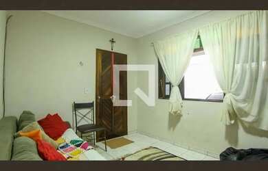 Imagem: A casa possui 4 Dormitórios, 4 Banheiros, 2 Vagas na garagem