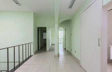 Imagem: A casa possui 5 Dormitórios, 5 Banheiros, 5 Vagas na garagem