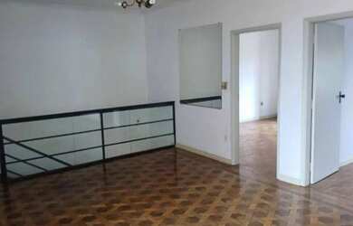 Imagem: A casa possui 3 Dormitórios, 2 Banheiros e 150m² de Área