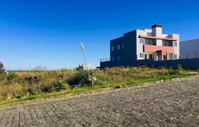 Imagem: O terreno à venda e está localizado em Caxias do Sul, RS por