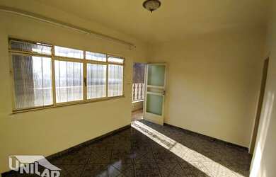 Imagem: O apartamento possui 2 Dormitórios, 1 Banheiro e 75m² de Área