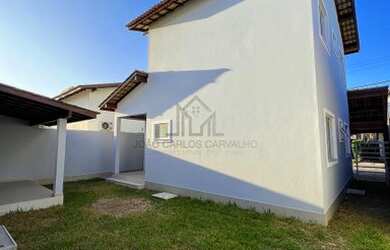 Imagem: A casa possui 3 Dormitórios, 4 Banheiros, 2 Vagas na garagem