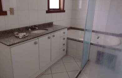 Imagem 15: Alugo Casa de alto padrão no Condomínio Lírios do Campo 4 no Sapê