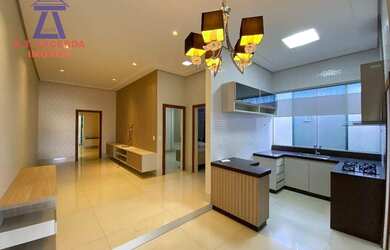 Imagem: A casa possui 2 Dormitórios, 1 Banheiro, 3 Vagas na garagem