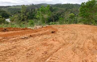 Imagem 14: Terreno 2 km do asfalto. 600m² de Área