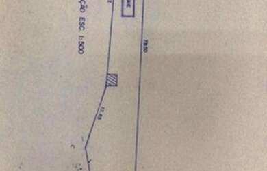 Imagem: O depósito possui 2 Vagas na garagem, 480m² de Área e está