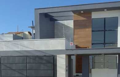 Imagem 2: Casa Moderna no Santa Luiza