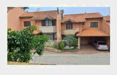 Imagem: A casa em condomínio possui 3 Dormitórios, 3 Banheiros, 2