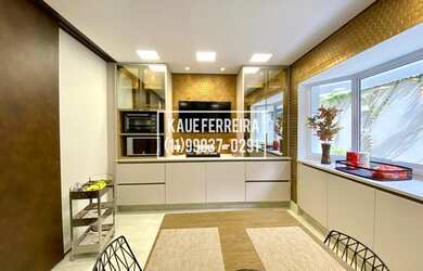 Imagem 12: Casa no Butantã nobre. Piscina, Varanda, 380m² de Áreae4 Vagas na garagem