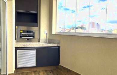 Imagem: O apartamento possui 3 Dormitórios, 2 Banheiros, 3 Vagas na