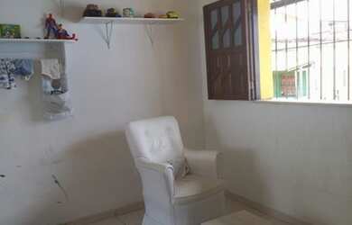 Imagem 5: Alugo Casa no Rio Vermelho na rua Osvaldo Cruz