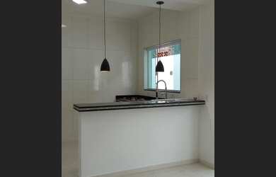 Imagem 9: Casa geminada com piscina na cidade de Itanhaém-SP (Litoral sul