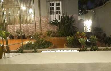 Imagem: O depósito possui 5 Vagas na garagem, 388m² de Área e está