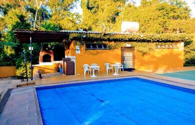 Imagem 5: 3 casas em área de 15.000 metros