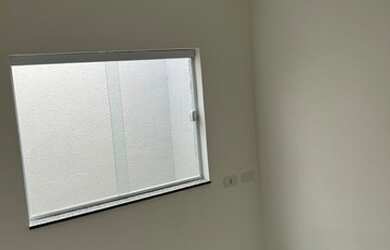 Imagem 7: Saia do Aluguel More ao lado da Estação do monotrilho