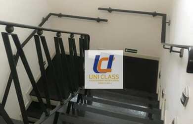 Imagem: O depósito possui 1 Vaga na garagem, 220m² de Área e está