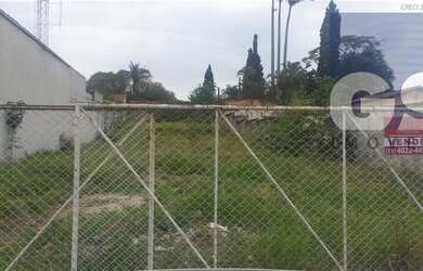 Imagem: O terreno possui 660m² de Área e está localizado em Centro