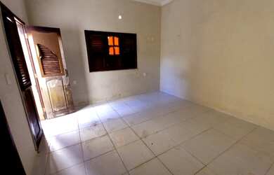 Imagem 5: Vendo casa no angelin. 250m² de Área, 2 Vagas na garageme3 Dormitórios