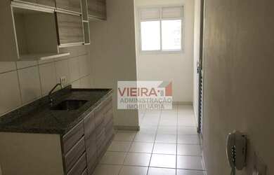 Imagem: O apartamento possui 2 Dormitórios, 1 Banheiro, 2 Vagas na