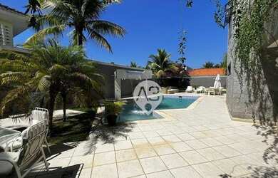 Imagem: A casa em condomínio possui 4 Dormitórios, 1 Banheiro, 4 Vagas