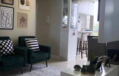 Imagem: O apartamento possui 2 Dormitórios, 1 Banheiro, 1 Vaga na garagem