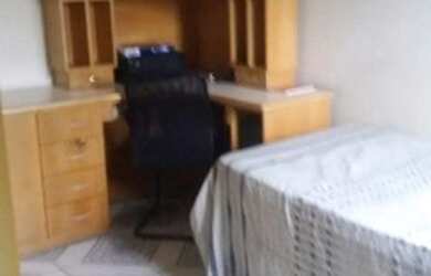 Imagem: O quarto possui Imóvel mobiliado e está localizado em Industrial