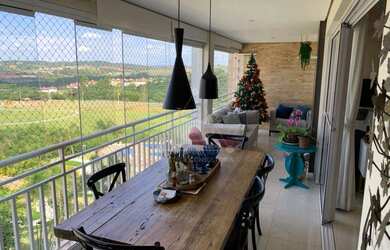 Imagem: O apartamento possui 3 Dormitórios, 5 Banheiros, 2 Vagas na