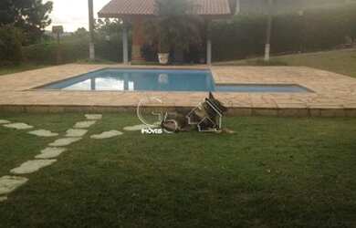 Imagem 2: Linda casa,4 suítes,Ampla área de lazer piscina, churrasqueira, forno a lenha, campo de fu