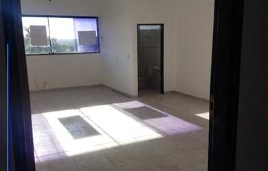 Imagem: O depósito possui 32m² de Área e está localizado em Alto