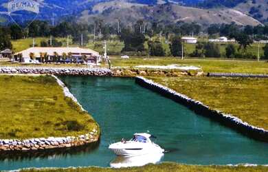 Imagem: O terreno possui 16.000m² de Área e está localizado em Mangaratiba