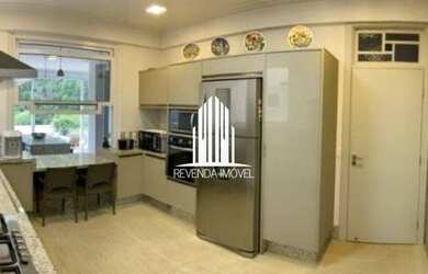 Imagem 12: Casa Vila Solaia, com 04 Suítes e 06 Vagas. Barueri / São Paulo