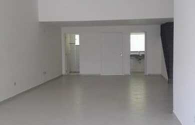 Imagem: O depósito possui 2 Vagas na garagem, 150m² de Área e está