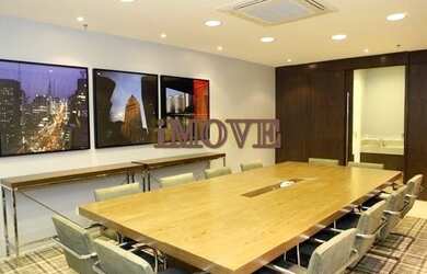 Imagem: O depósito possui 1 Vaga na garagem, 42m² de Área e está